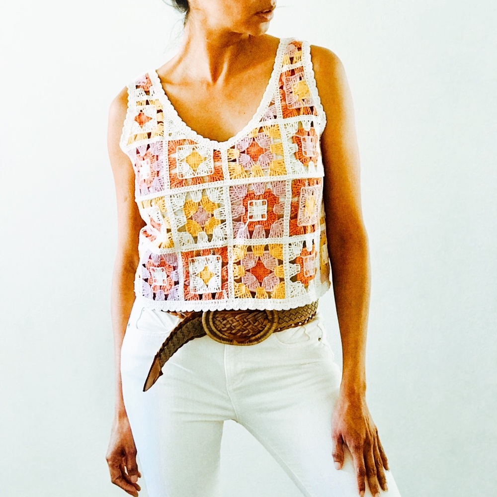 SOLD NWT Crochet tank size Medium